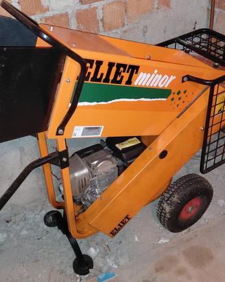 Cippatrice - biotrituratore a scoppio