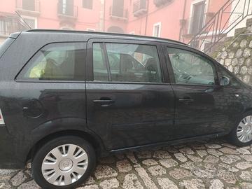 Opel Zafira 7 posti