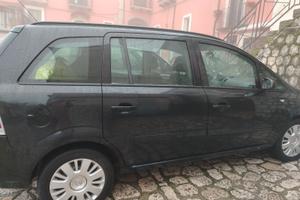 Opel Zafira 7 posti