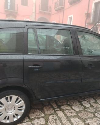 Opel Zafira 7 posti
