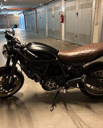 Ducati Scrambler Cafè racer