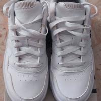 Scarpe adidas bianche