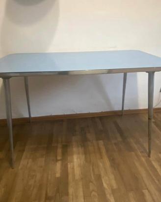 Tavolo in formica