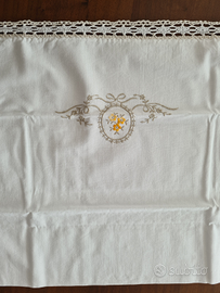 Lenzuolo matrimoniale con federe