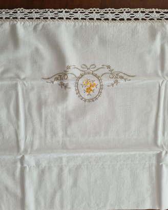 Lenzuolo matrimoniale con federe
