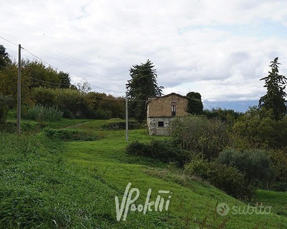 Casale con terreno a 3 km da Ascoli Piceno - Vista 6