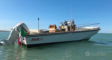 BOSTON WHALER OUTRAGE 22