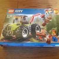 Lego trattore tagliaboschi