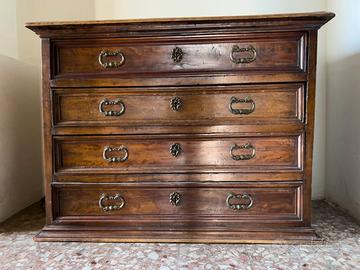 Canterano comò emiliano romagnolo fine '600 noce