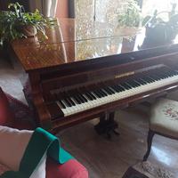 pianoforte mezza coda