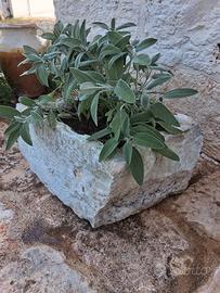 pila in pietra antica
