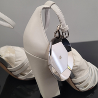 Sandali Burberry 37,5 MAI usati