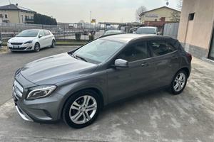 MERCEDES-BENZ GLA 200 d Automatic 4Matic Premium