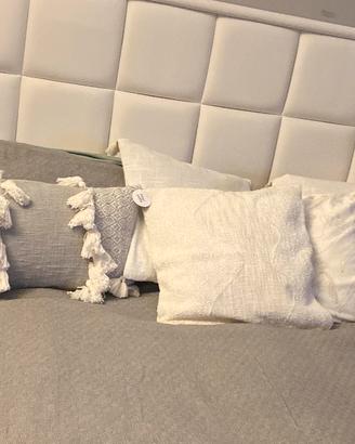 Letto king size in eco pelle