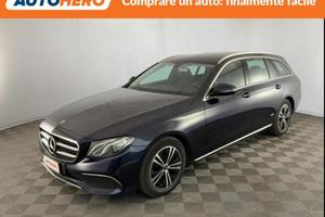 MERCEDES-BENZ E 220 TY04369
