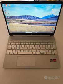 PC portatile HP Ryzen 7 5700U