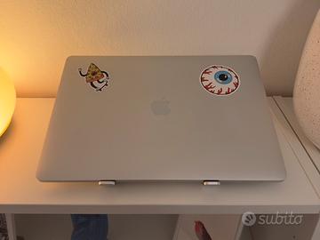 Macbook Pro 15,6” - 2017