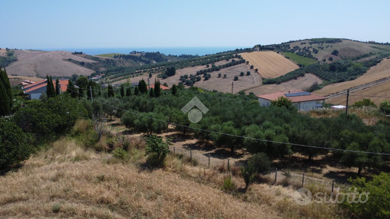 TER. AGRICOLO A ROSETO DEGLI ABRUZZI - Vista 5