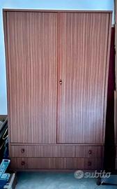 Armadio in legno