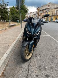 X-Max 125