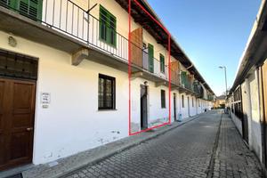 CASA DI CORTE A MIAGLIANO