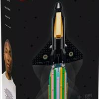 lego 10391 Pharrell Williams over the moon