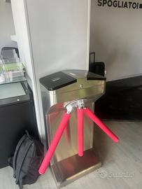 Tornello a tripode ingresso palestra fitness