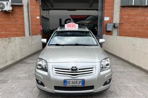 Toyota Avensis 2.0 D-4D 16V Station Wagon