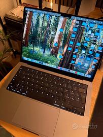 Macbook Pro M2 MAX 32 GB RAM 4TB HDD - 14"