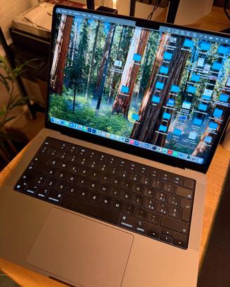 Macbook Pro M2 MAX 32 GB RAM 4TB HDD - 14"