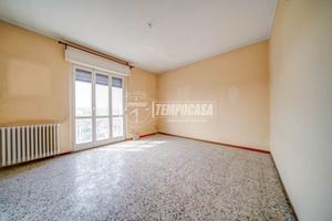 SAMARATE - TRILOCALE CON BOX E RISCALDAMENTO AUTON