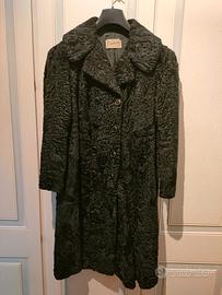Cappotto pelliccia in astrakan nero