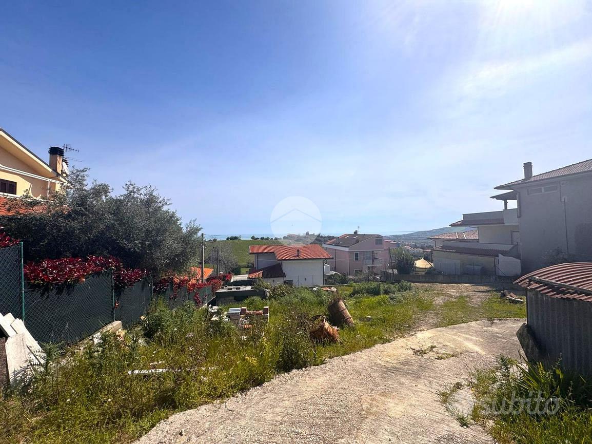 TER. RESIDENZIALE A ROSETO DEGLI ABRUZZI - Vista 4