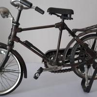Modellino di bicicletta