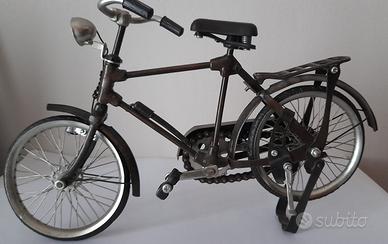 Modellino di bicicletta