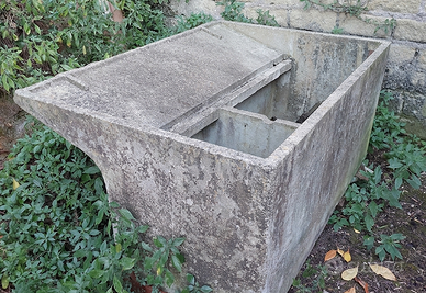 Vaschetta da esterno in cemento