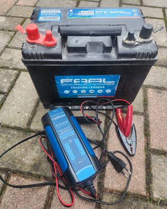 batteria con carica batteria 80ah