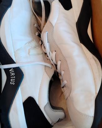 Scarpe bianche 