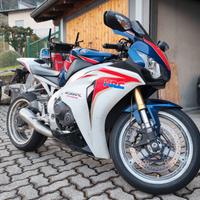 Cbr1000rr fireblade 
