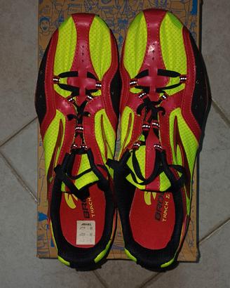 Scarpe chiodate atletica leggera