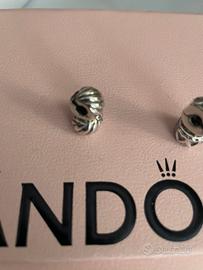 Charm Pandora clip