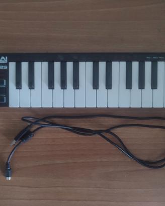 AKAI Professional LPK 25