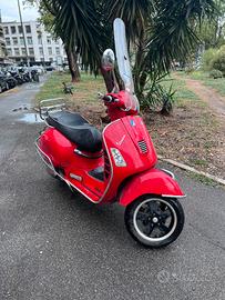 Piaggio Vespa 300 GTS ie - 2014