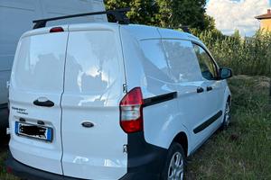 Ford Transit Courier (2020)