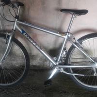 Mountain bike usata poco