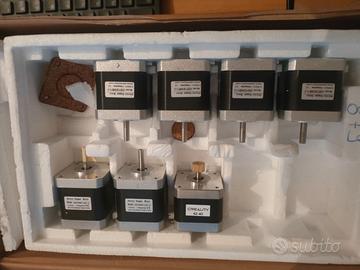 Lotto motori stepper NEMA 17