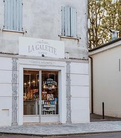 Bar e vendita al dettaglio