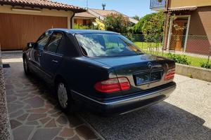MERCEDES Classe E (W/S210) - 2000