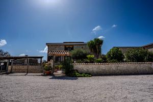 Villa di 252 m² con più di 5 locali e box auto dop