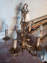 Lampadario in ottone fine anni '60, a sei luci.